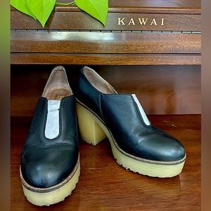 Vintage chunky heels size 7